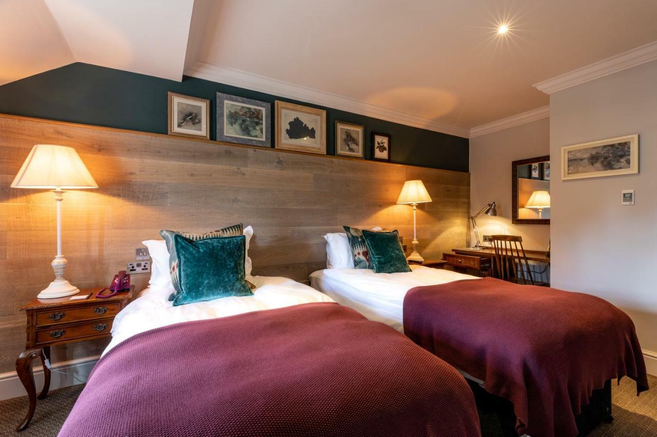 Hotel The Foley Claygate Exterior foto