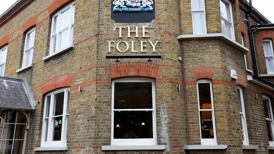 Hotel The Foley Claygate Exterior foto